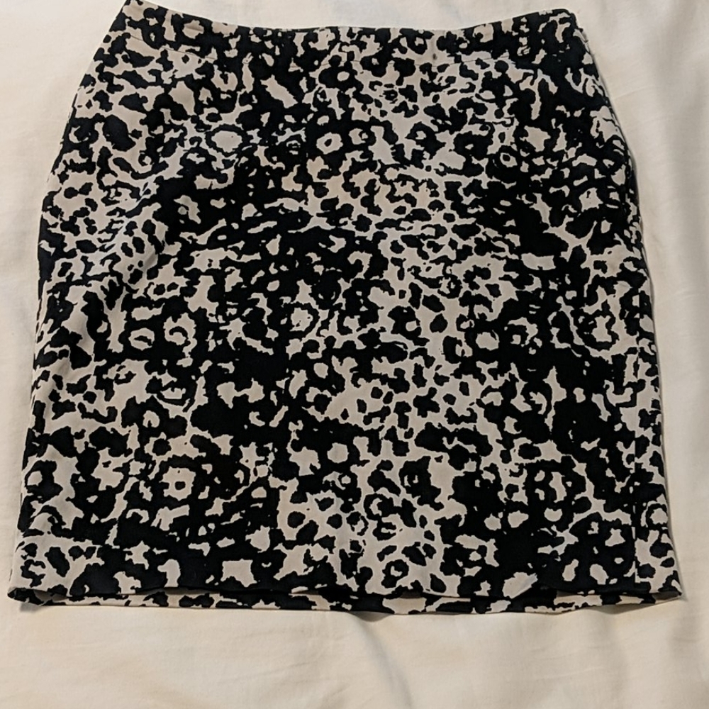 Leopard print skirt